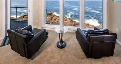 Captains Cove, Balcony, Sweeping Views & Pool