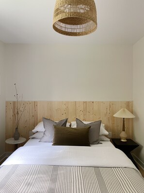 3 habitaciones, camas con efecto memoria, escritorio y wifi gratis 