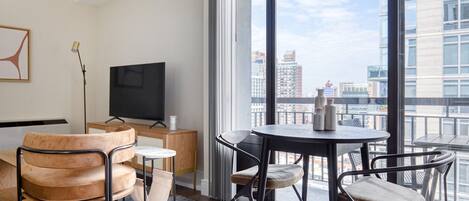 تناول الطعام