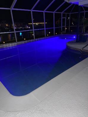 Piscine extérieure, piscine chauffée