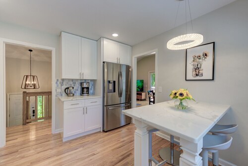 Large 5BR House w/ Backyard, Deck, and Patio