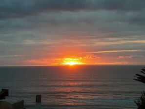 On the beach - Triton's Cozy Condo-Sleeps 14 (Rosarito)