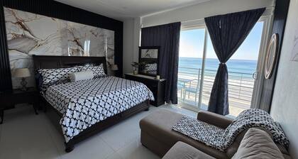 Triton's Cozy Condo-Sleeps 14