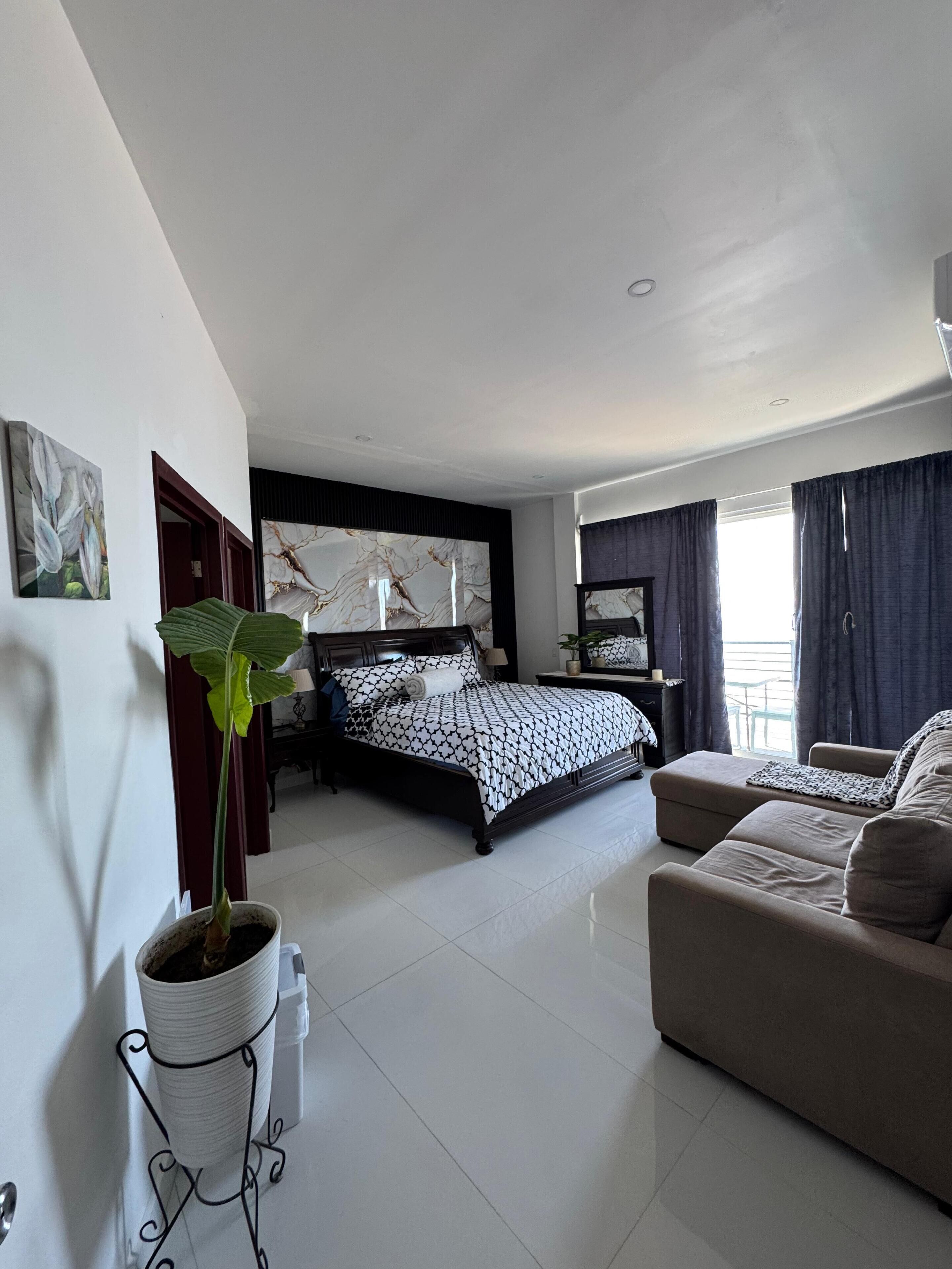 3 chambres, fer et planche à repasser, Wi-Fi gratuit, draps fournis
