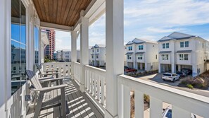 Property grounds - Beach Side Home, Steps from the Sand. Ocean Edge, 01 | Happy Place by Kaiser Vacation Rentals (Orange Beach)