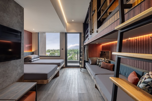 Cortinas blackout, sistema de insonorización y wifi gratis