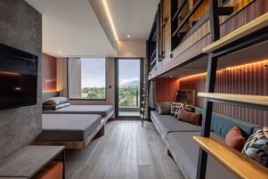 Habitación | Cortinas opacas, sistema de insonorización, wifi gratis y ropa de cama