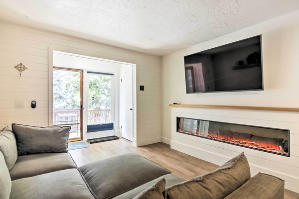 Beaver Vacation Rental | 1BR | 1.5BA | Step-Free Entry | 684 Sq Ft