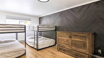 1 Schlafzimmer, Schreibtisch, Bügeleisen/Bügelbrett, Internetzugang