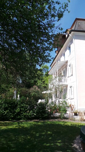 Exterior - Apartment TOP 3 for 1-3 persons with sunny west-facing balcony and 2 bathrooms, 47sqm (Bad Reichenhall)