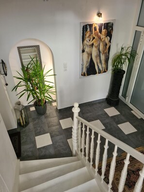 Interior - Apartment TOP 3 for 1-3 persons with sunny west-facing balcony and 2 bathrooms, 47sqm (Bad Reichenhall)