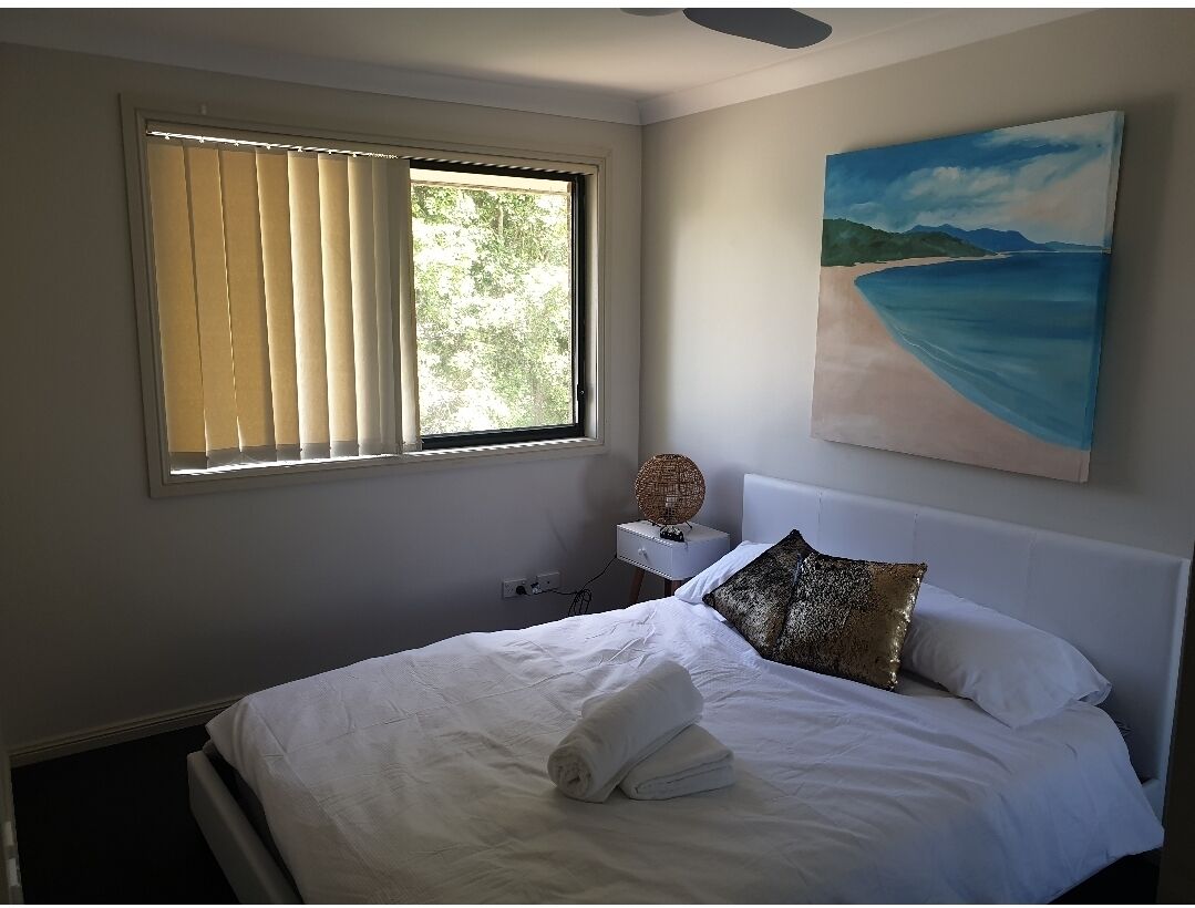 Modern 3 bedroom townhouse in Hornsby Centre 