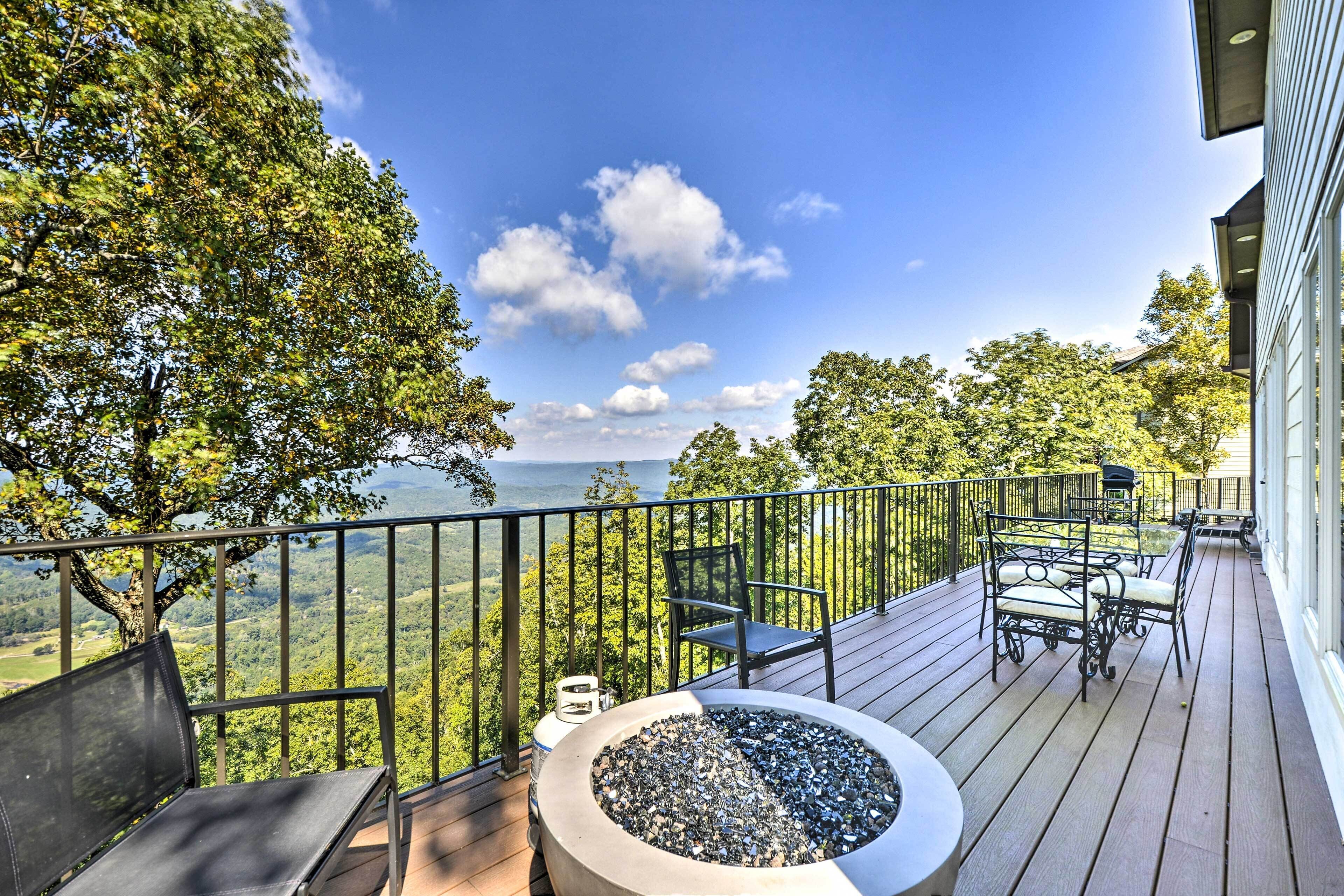 Scenic Sanctuary in Lookout Mountain w/ Views!