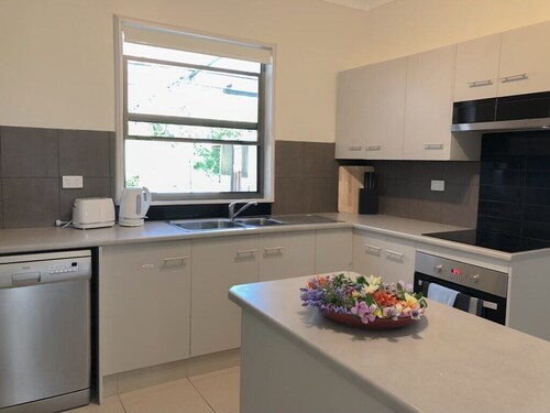 Charlestown Central 5 Bedrooms Front House