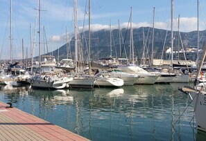 Marina - House "Jardines de Denia III" with Sea Views, Pool, Wi-Fi, A/C, Terrace and Garden (Denia)