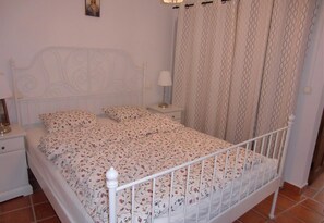 3 bedrooms, free WiFi, bed sheets
