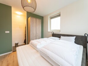 4 chambres, fer et planche à repasser, Wi-Fi