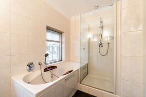 Douche, baignoire à jets