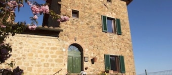 Elegant apartment with garden view and rooftop terrace