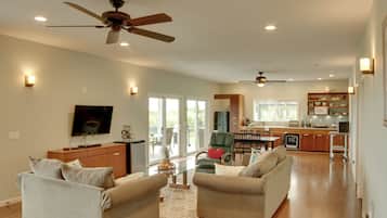 TV, DVD player, books, video library