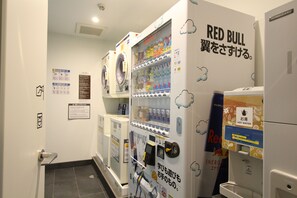 Vending machine - KOKO HOTEL Osaka Namba Ebisucho (Osaka)