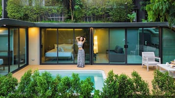 2 Bedrooms Modular Cabin with Private Pool | Terrace/patio