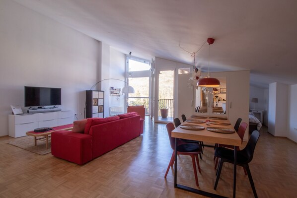 تلفزيون ذكي