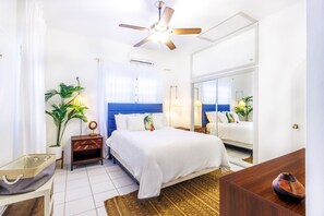 2 عدّة غرف نوم ومكواة/لوح كي وسرير سفر وواي فاي