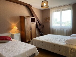 4 bedrooms, WiFi
