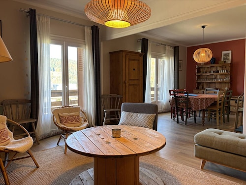 Spacious Apartment in Villard de Lans with Balconies, Free Parking, and Wifi