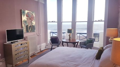 Sistema de insonorización, wifi gratis y ropa de cama