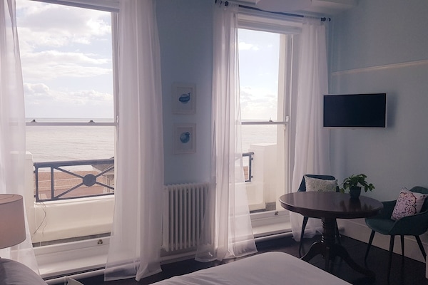 Habitación estándar (4) | Sistema de insonorización, wifi gratis, ropa de cama