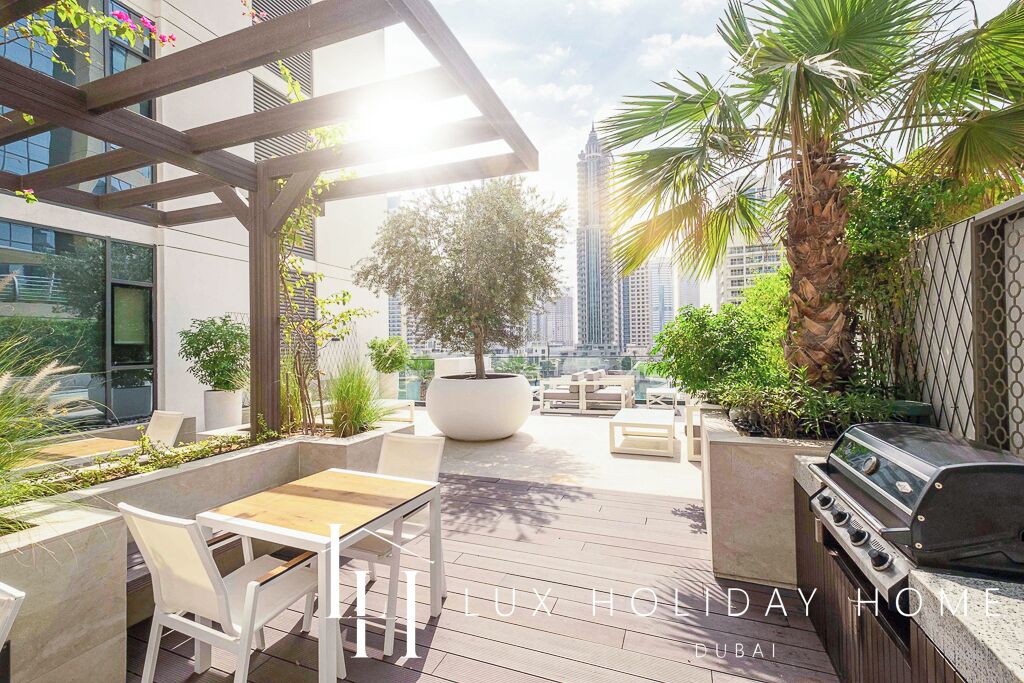 华丽公寓 | 共用厨房设施 | 大冰箱、微波炉 、烤箱、炉灶