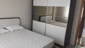 2 bedrooms, premium bedding, individually furnished, desk