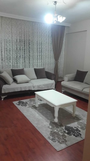 2 chambres, literie de qualité supérieure, ameublement personnalisé