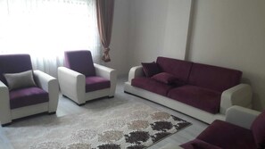 2 bedrooms, premium bedding, individually furnished, desk