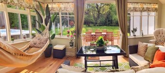 Daweswood - Luxury cottage, lake access & hot tub