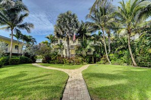 Property grounds - Bohemian Beach Getaway steps from sand (Ocean Ridge)