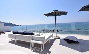 Terrace/patio - beachfront villa nostos plakias sea view private pool (Πλακιάς)