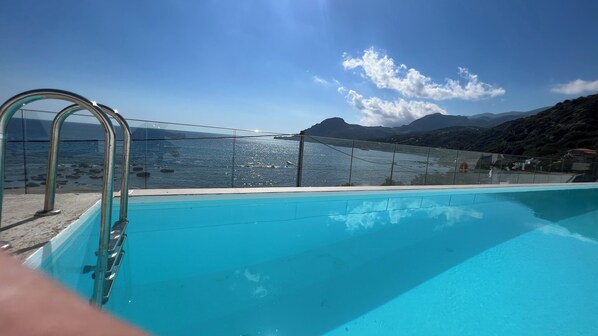 Outdoor pool - beachfront villa nostos plakias sea view private pool (Πλακιάς)