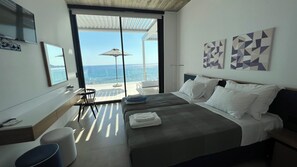 4 bedrooms, travel cot, WiFi