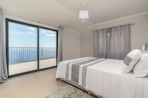 2 chambres, lit de bébé portatif, accès au Wi-Fi (inclus)