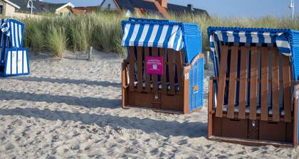 Strandnah, großzügig, modern, mit Sauna - Familien-FeWo auf Rügen