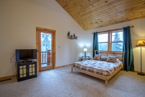 5 bedrooms, iron/ironing board, free WiFi, bed sheets