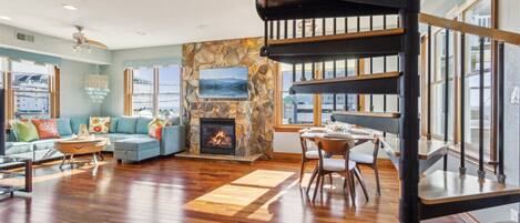 Smart TV, fireplace, stereo