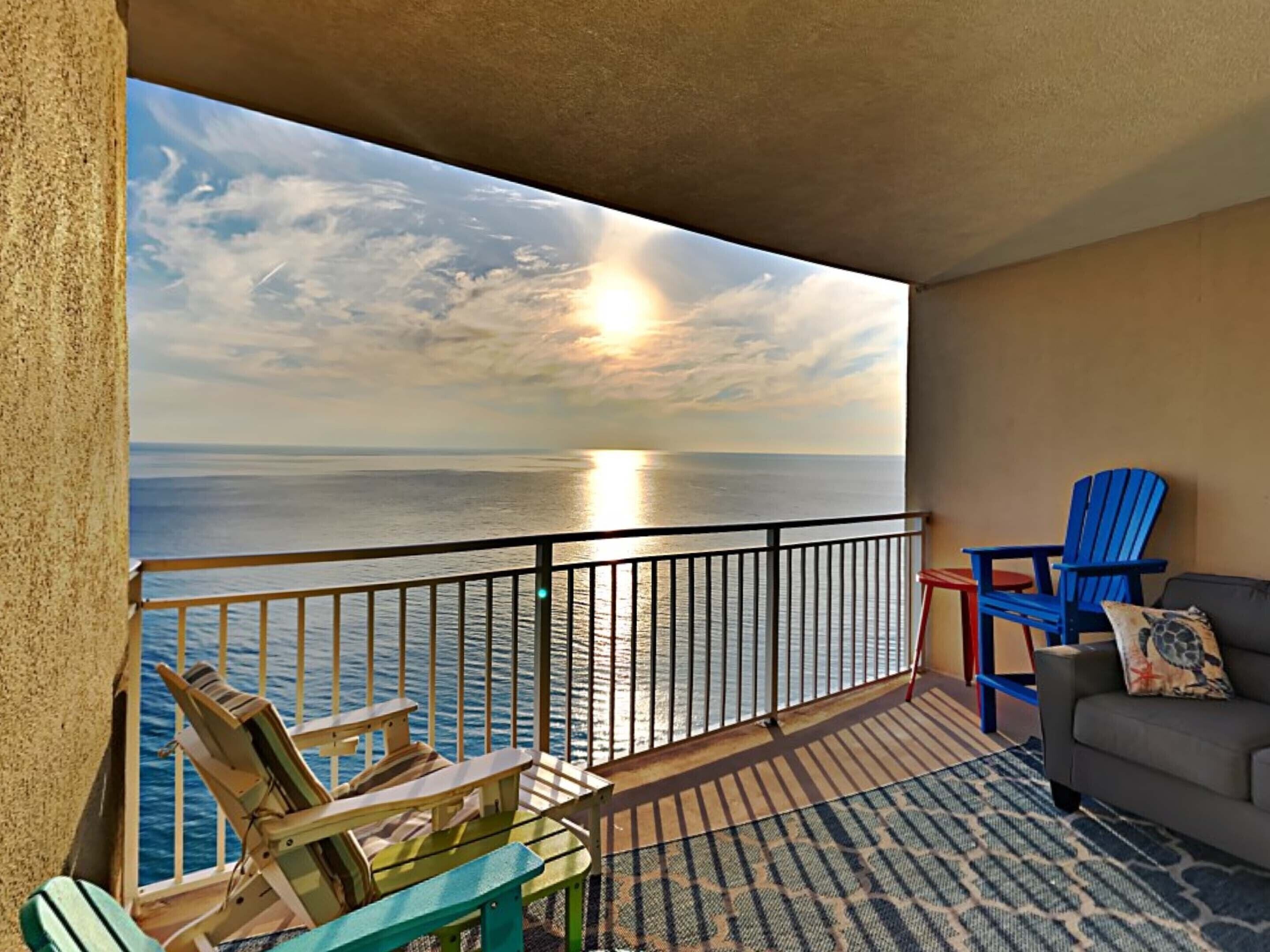 Beachfront Panama City Beach Condo - Resort-like Amenities & More!