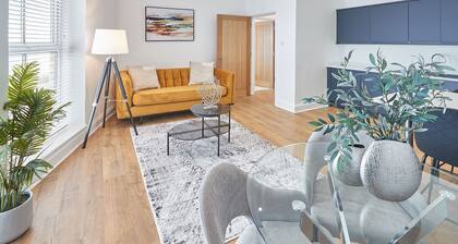Host & Stay | Anchors Away
