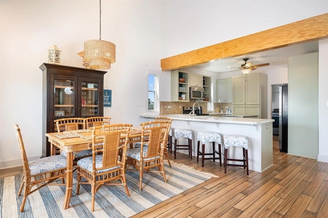 House, 4 Bedrooms | Dining