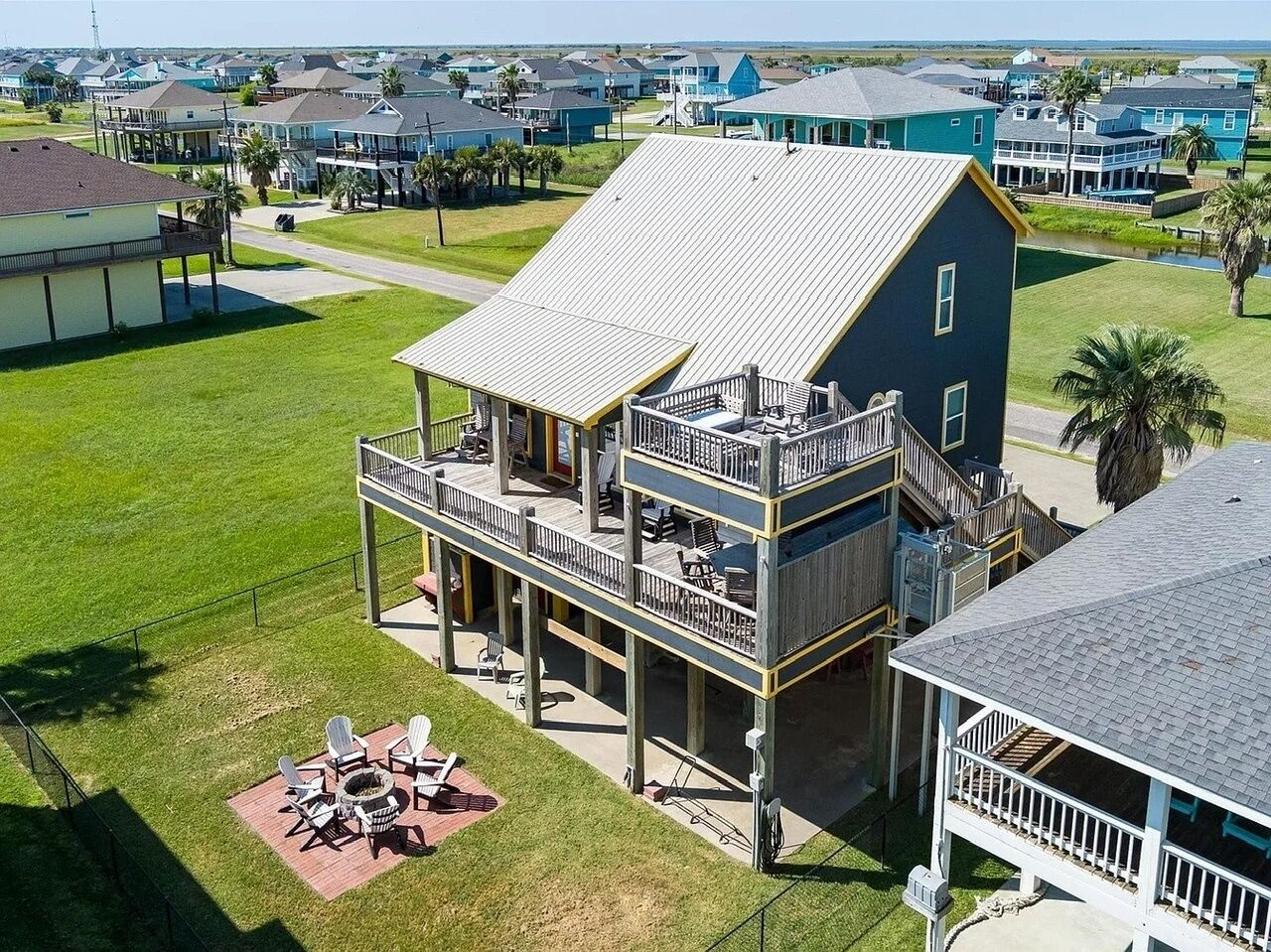 House, 4 Bedrooms | Exterior