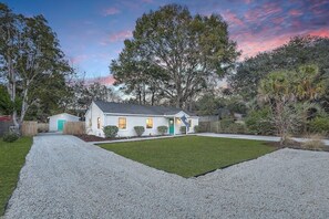 Exterior - Fully Loaded Home ~ Kid Friendly ~ Outdoor Space (Mount Pleasant)